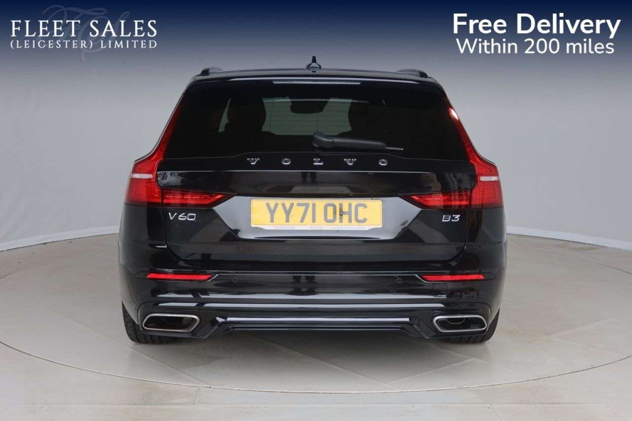 A 2021 VOLVO V60 2.0 B3 MHEV R-Design Estate 5dr Petrol Hybrid DCT Auto Euro 6 (s/s) (163 ps A 2021 VOLVO V60 2.0 B3 MHEV R-Design Estate 5dr Petrol Hybrid DCT Auto Euro 6 (s/s) (163 ps