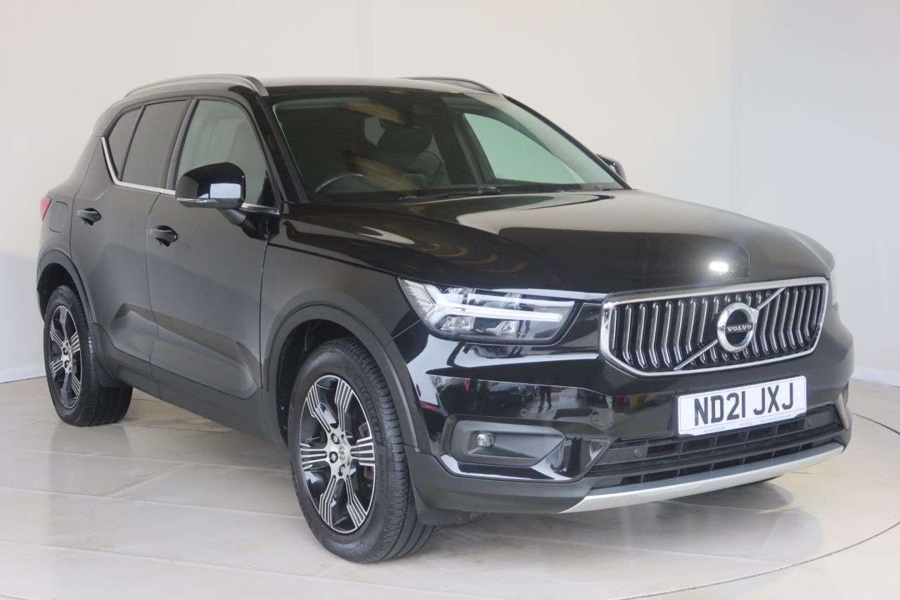 2021 VOLVO XC40 2021 VOLVO XC40