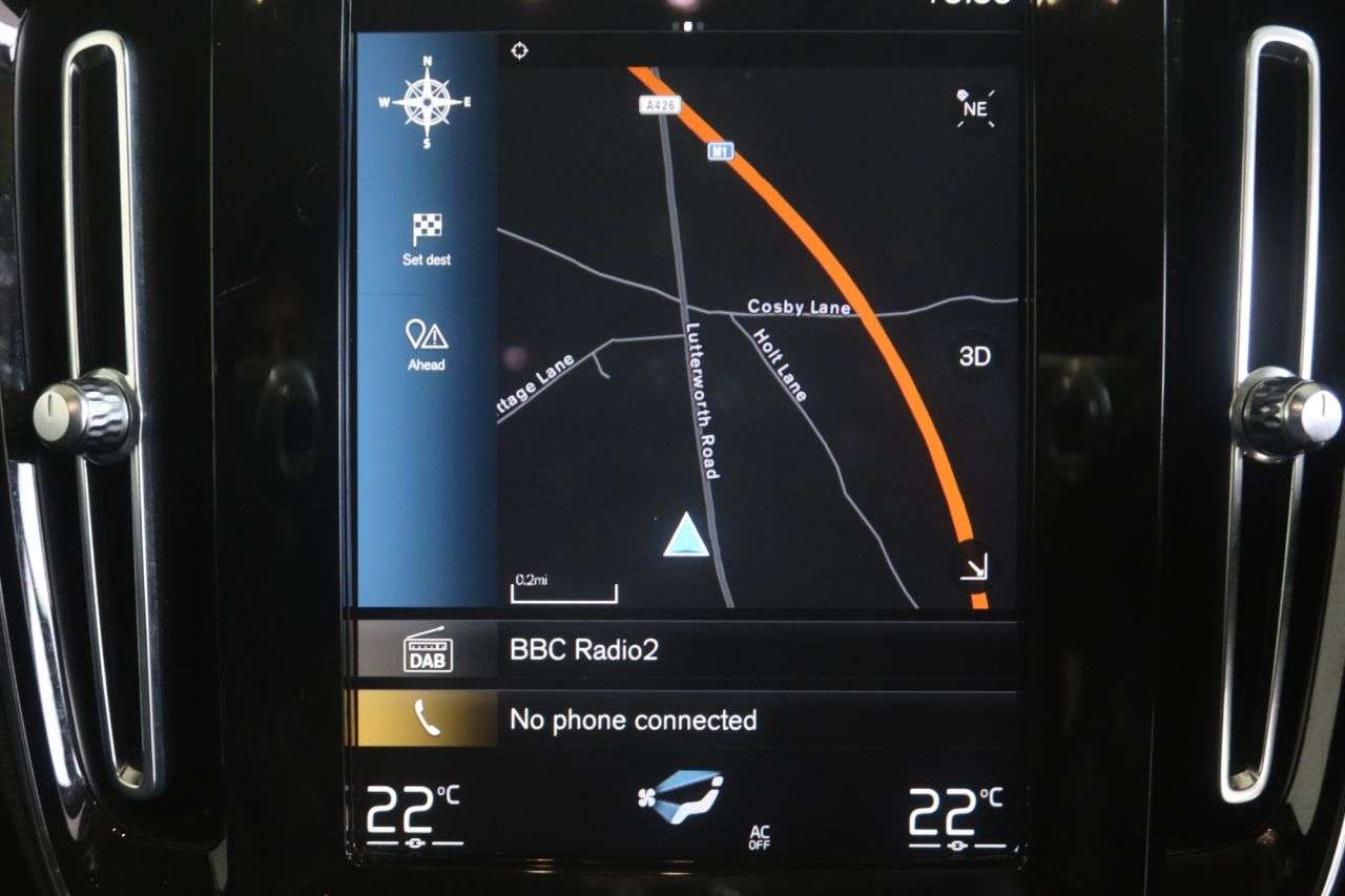 2021 VOLVO XC40 2021 VOLVO XC40