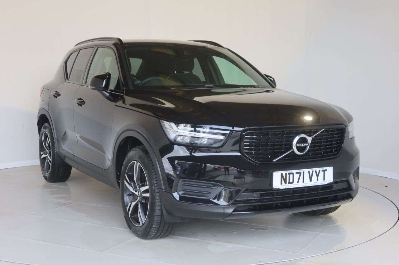 2021 VOLVO XC40 2021 VOLVO XC40