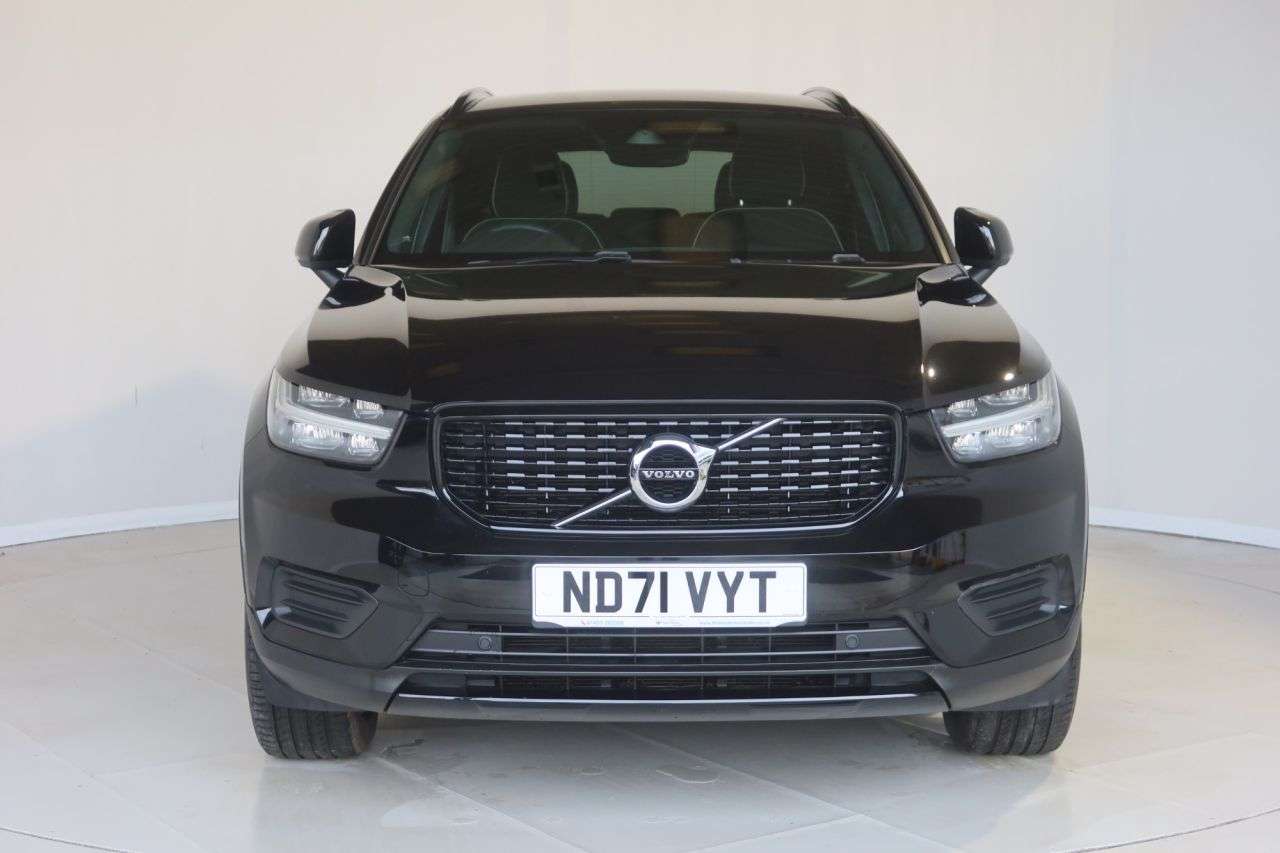 2021 VOLVO XC40 2021 VOLVO XC40