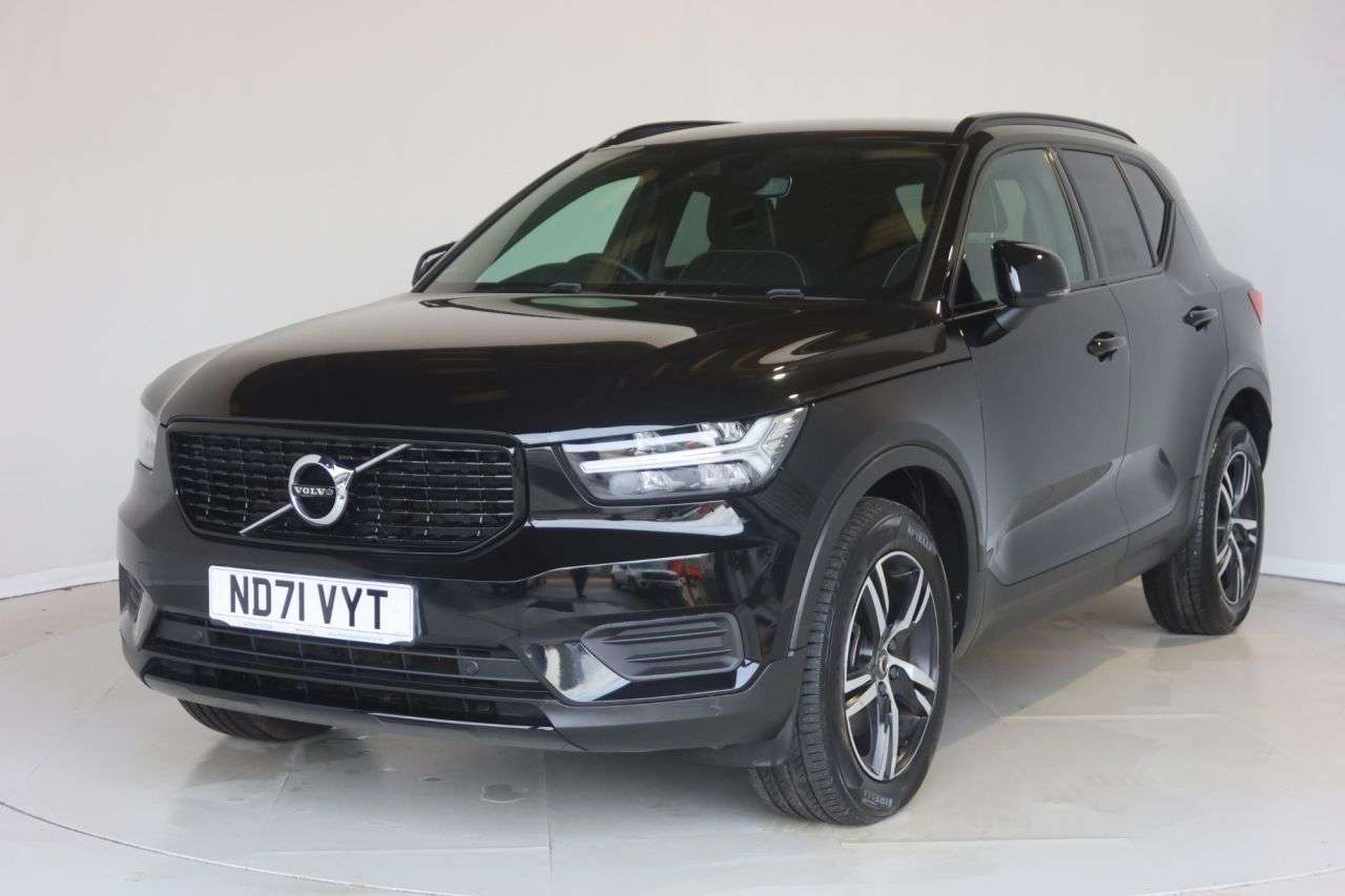 A 2021 VOLVO XC40 2.0 B4 MHEV R-Design SUV 5dr Petrol Hybrid Auto Euro 6 (s/s) (197 ps) OPTIC A 2021 VOLVO XC40 2.0 B4 MHEV R-Design SUV 5dr Petrol Hybrid Auto Euro 6 (s/s) (197 ps) OPTIC