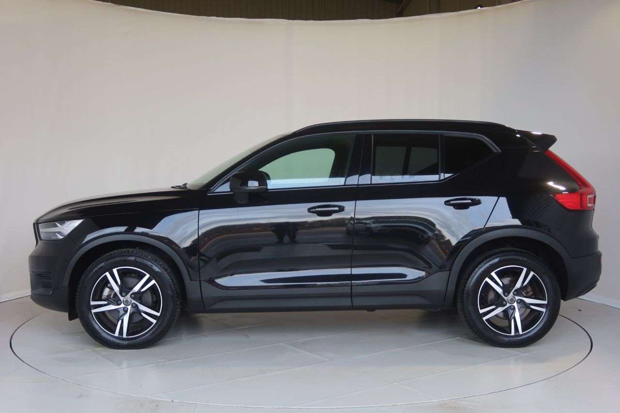 2021 VOLVO XC40 2021 VOLVO XC40