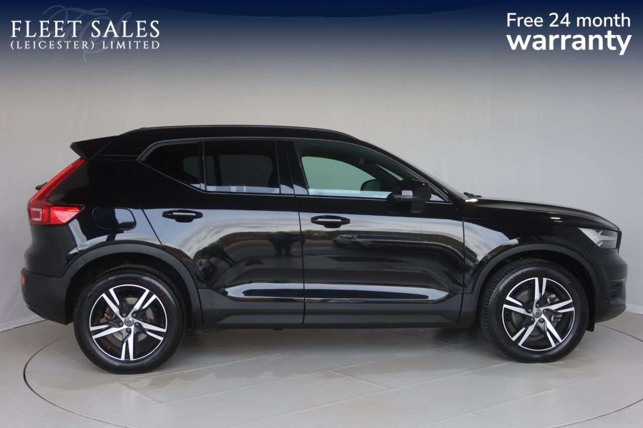 A 2021 VOLVO XC40 2.0 B4 MHEV R-Design SUV 5dr Petrol Hybrid Auto Euro 6 (s/s) (197 ps) OPTIC A 2021 VOLVO XC40 2.0 B4 MHEV R-Design SUV 5dr Petrol Hybrid Auto Euro 6 (s/s) (197 ps) OPTIC
