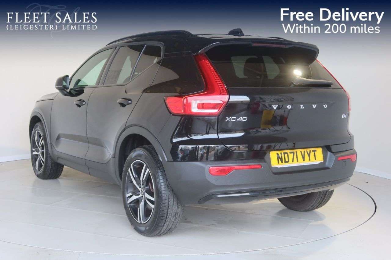 2021 VOLVO XC40 2021 VOLVO XC40