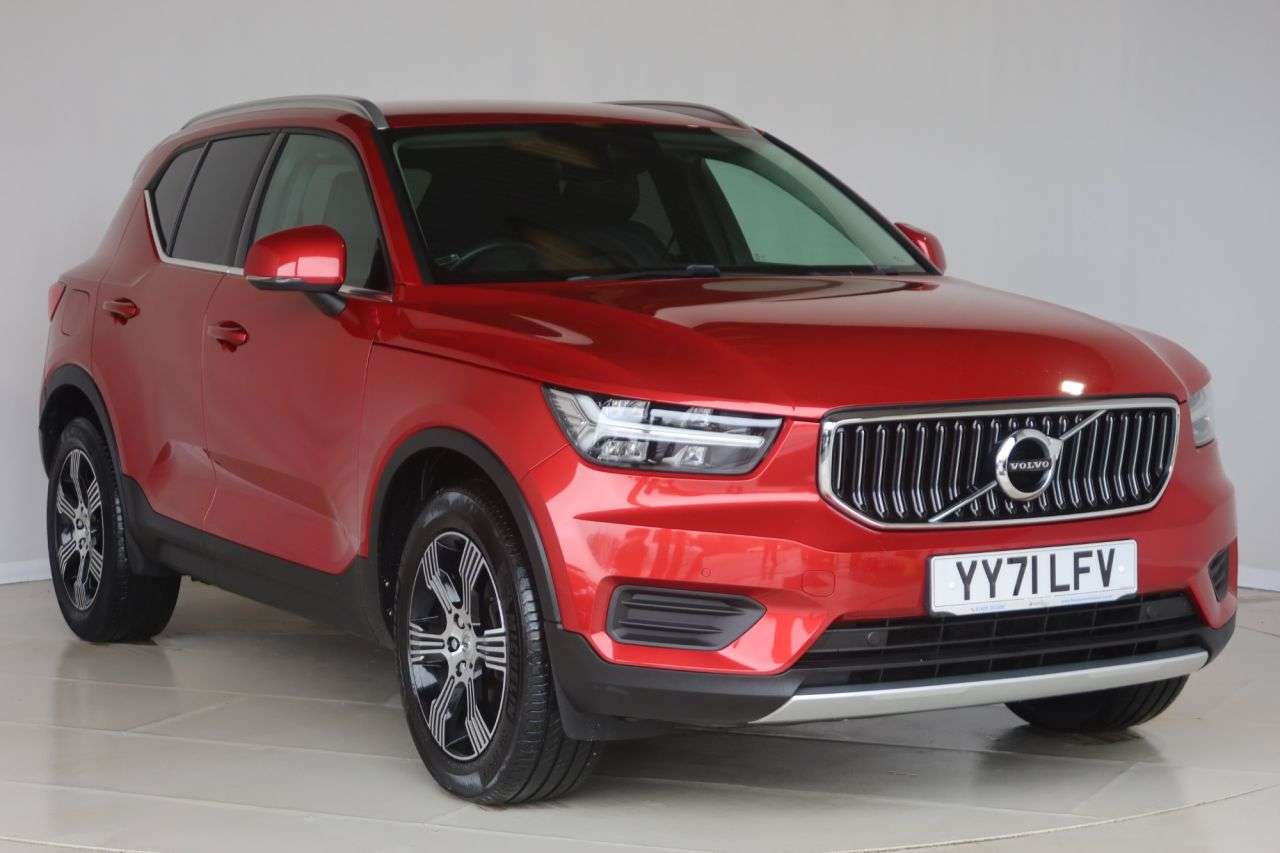 2021 VOLVO XC40 2021 VOLVO XC40