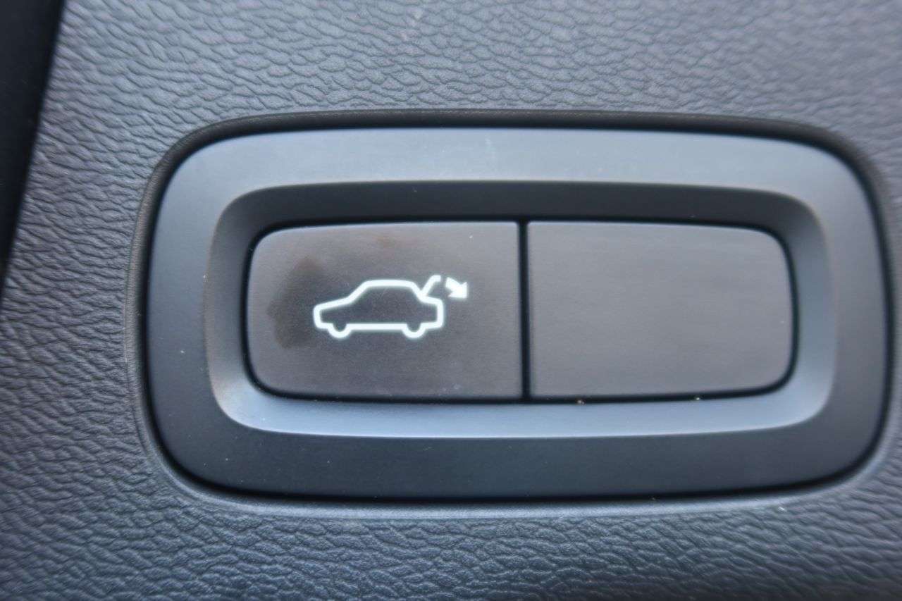 2020 VOLVO XC60 2020 VOLVO XC60