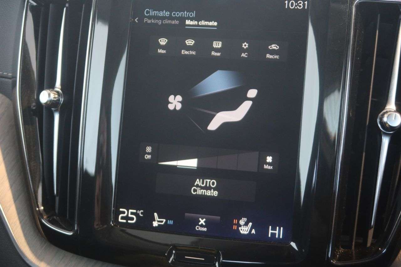 2020 VOLVO XC60 2020 VOLVO XC60