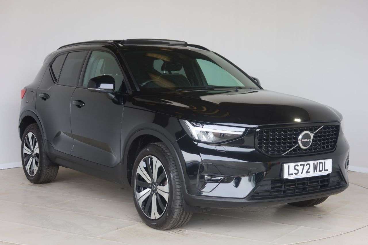 2022 VOLVO XC40 2022 VOLVO XC40