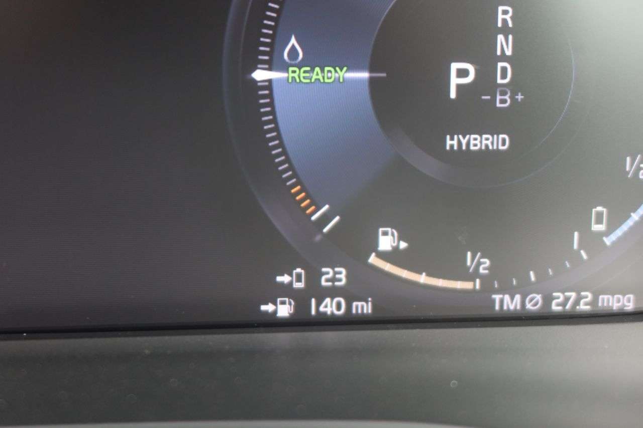 2022 VOLVO XC40 2022 VOLVO XC40