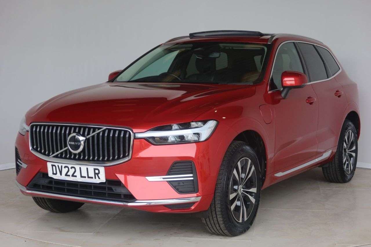 A 2022 VOLVO XC60 2.0h T6 Recharge 18.8kWh Inscription Expression SUV 5dr Petrol Plug-in Hybr A 2022 VOLVO XC60 2.0h T6 Recharge 18.8kWh Inscription Expression SUV 5dr Petrol Plug-in Hybr
