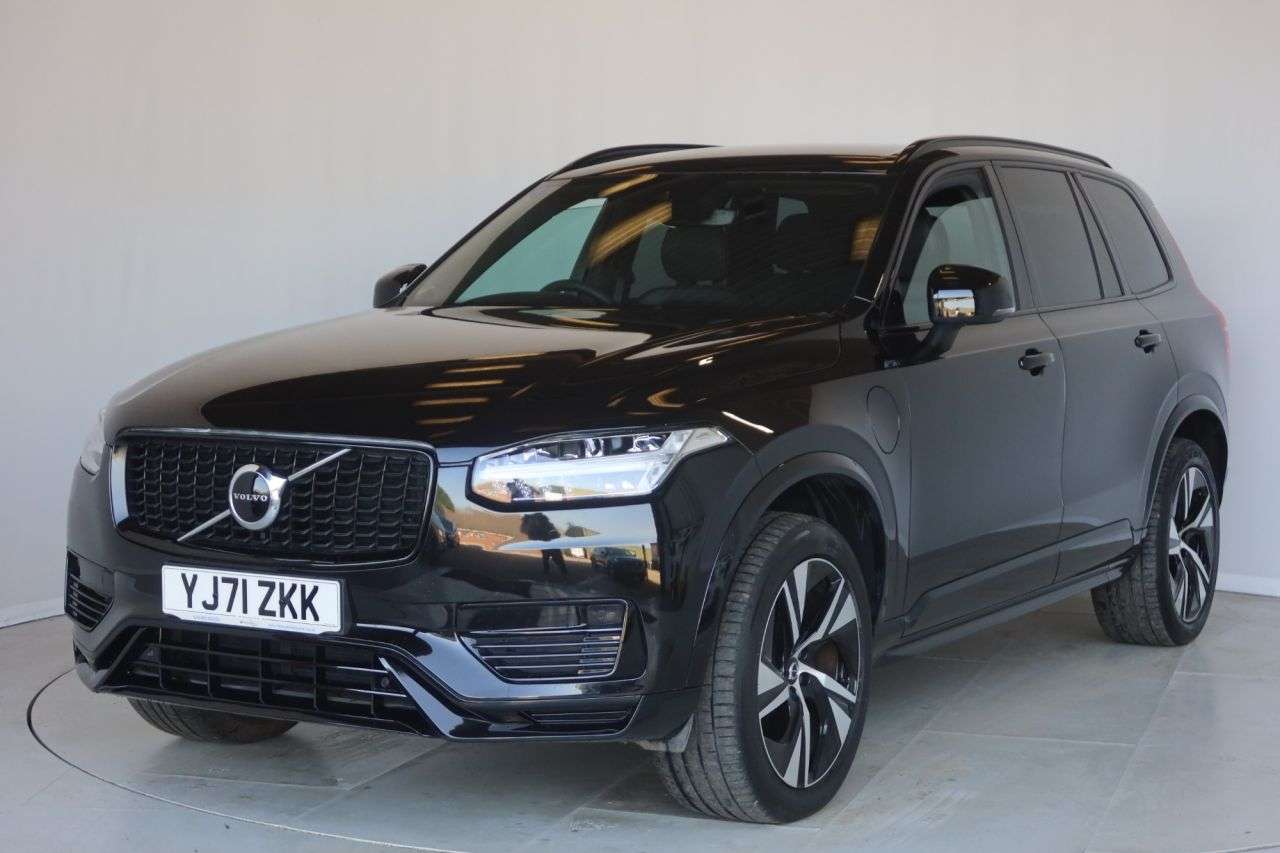 A 2021 VOLVO XC90 2.0h T8 Twin Engine Recharge 11.6kWh R-Design SUV 5dr Petrol Plug-in Hybrid A 2021 VOLVO XC90 2.0h T8 Twin Engine Recharge 11.6kWh R-Design SUV 5dr Petrol Plug-in Hybrid
