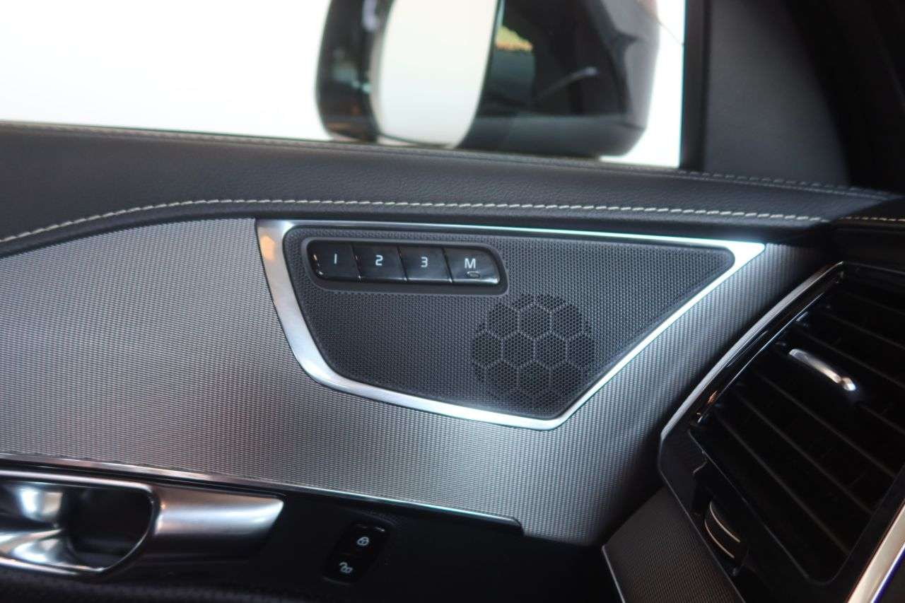 2021 VOLVO XC90 2021 VOLVO XC90