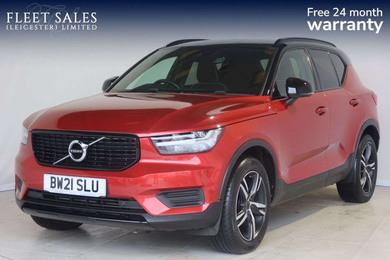 A 2021 VOLVO XC40 1.5 T3 R-Design SUV 5dr Petrol Auto Euro 6 (s/s) (163 ps) HEATED STEERING W A 2021 VOLVO XC40 1.5 T3 R-Design SUV 5dr Petrol Auto Euro 6 (s/s) (163 ps) HEATED STEERING W