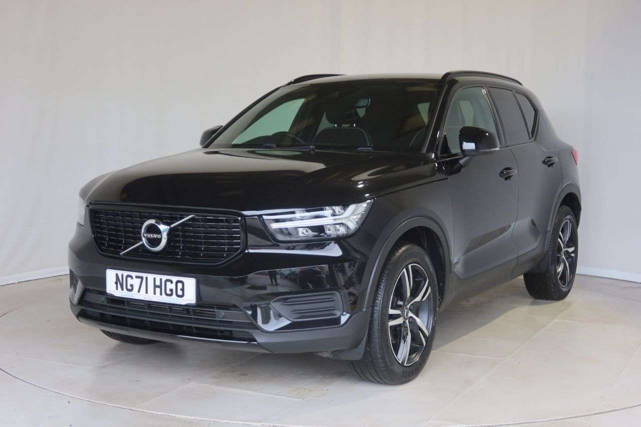 A 2021 VOLVO XC40 1.5 T3 R-Design SUV 5dr Petrol Auto Euro 6 (s/s) (163 ps) FIXED TOWBAR A 2021 VOLVO XC40 1.5 T3 R-Design SUV 5dr Petrol Auto Euro 6 (s/s) (163 ps) FIXED TOWBAR