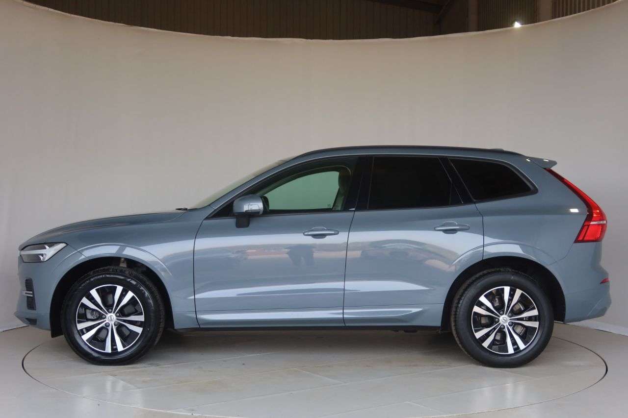 2023 VOLVO XC60 2023 VOLVO XC60