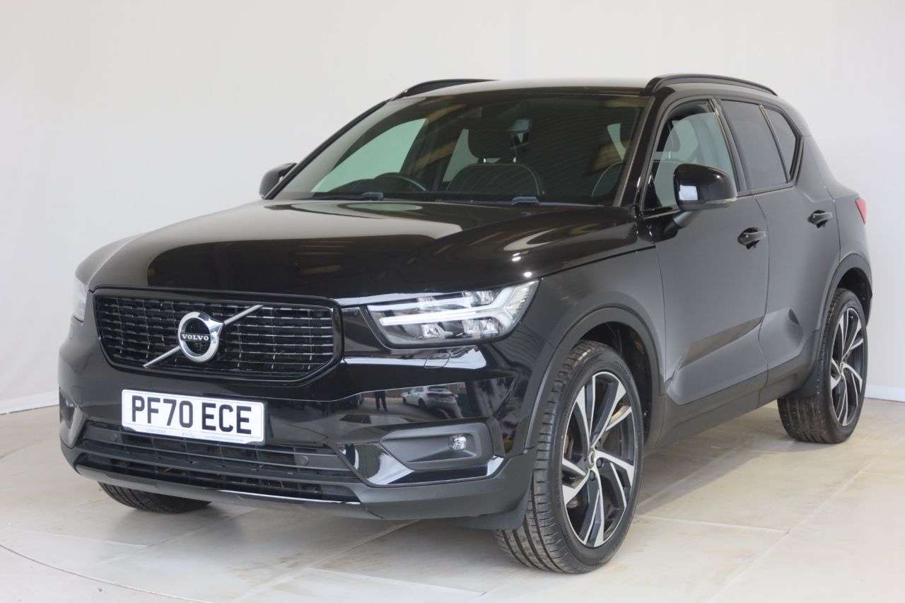 A 2021 VOLVO XC40 2.0 B4 MHEV R-Design Pro SUV 5dr Petrol Hybrid Auto Euro 6 (s/s) (197 ps) H A 2021 VOLVO XC40 2.0 B4 MHEV R-Design Pro SUV 5dr Petrol Hybrid Auto Euro 6 (s/s) (197 ps) H