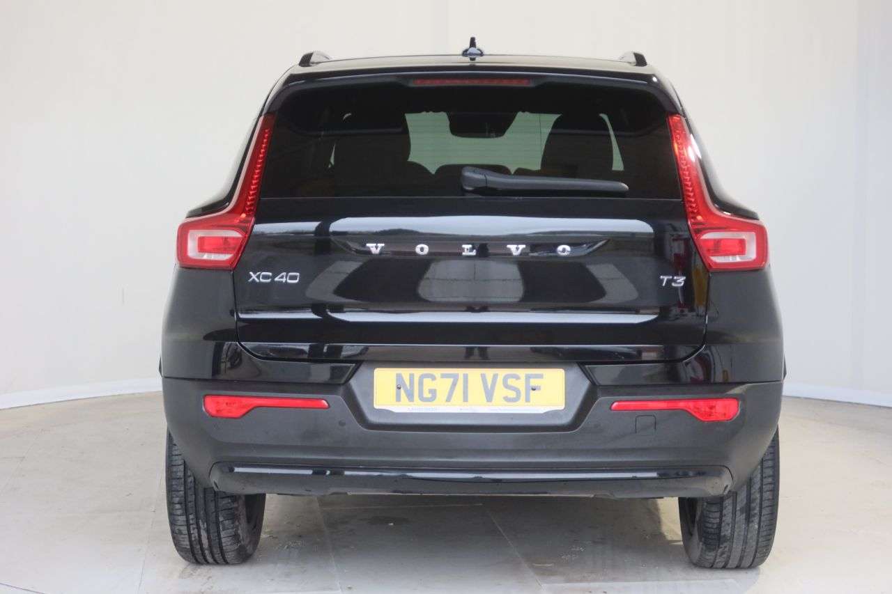 A 2022 VOLVO XC40 1.5 T3 R-Design SUV 5dr Petrol Auto Euro 6 (s/s) (163 ps) FREE 24 MONTH WAR A 2022 VOLVO XC40 1.5 T3 R-Design SUV 5dr Petrol Auto Euro 6 (s/s) (163 ps) FREE 24 MONTH WAR