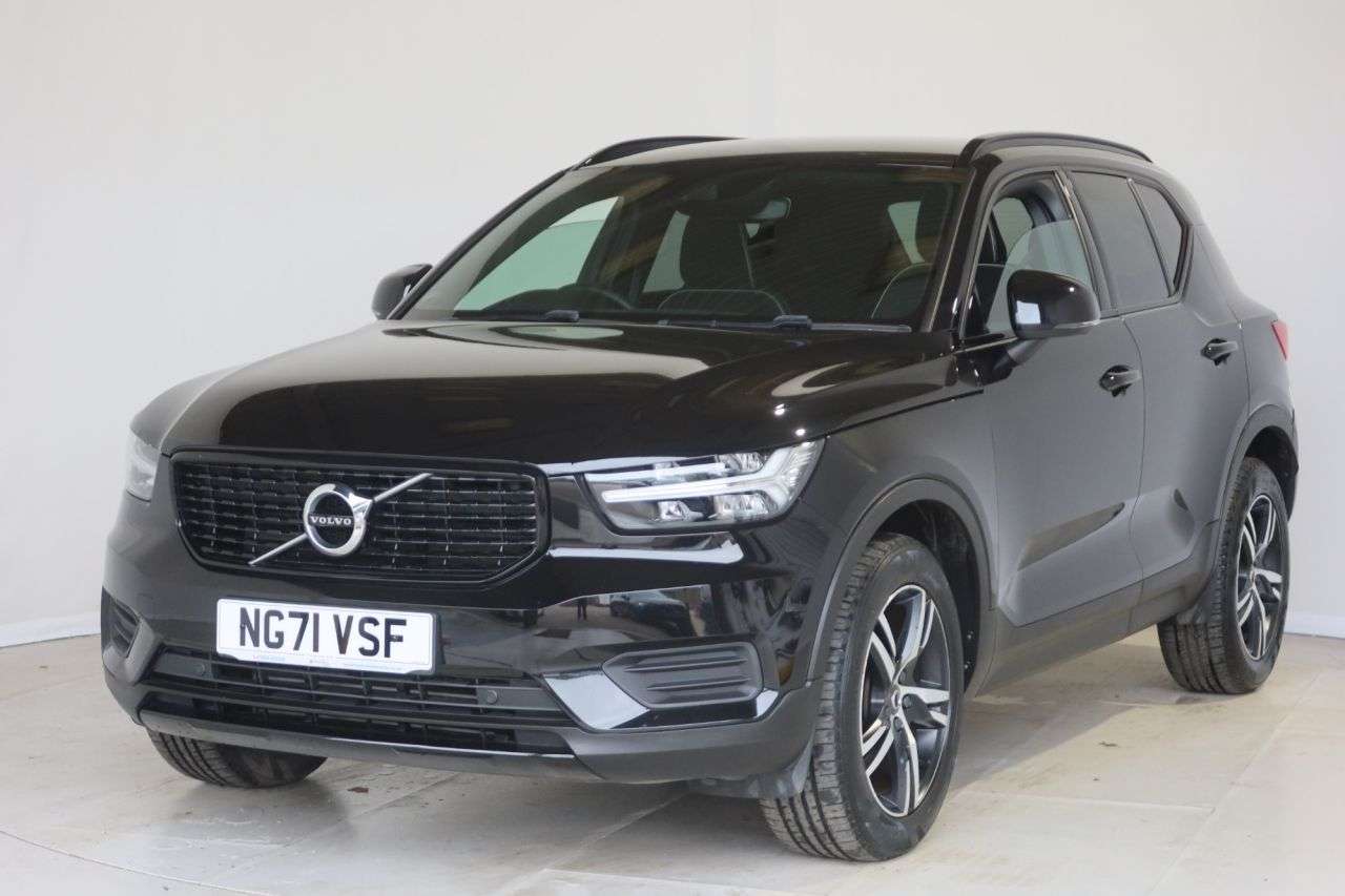 A 2022 VOLVO XC40 1.5 T3 R-Design SUV 5dr Petrol Auto Euro 6 (s/s) (163 ps) FREE 24 MONTH WAR A 2022 VOLVO XC40 1.5 T3 R-Design SUV 5dr Petrol Auto Euro 6 (s/s) (163 ps) FREE 24 MONTH WAR