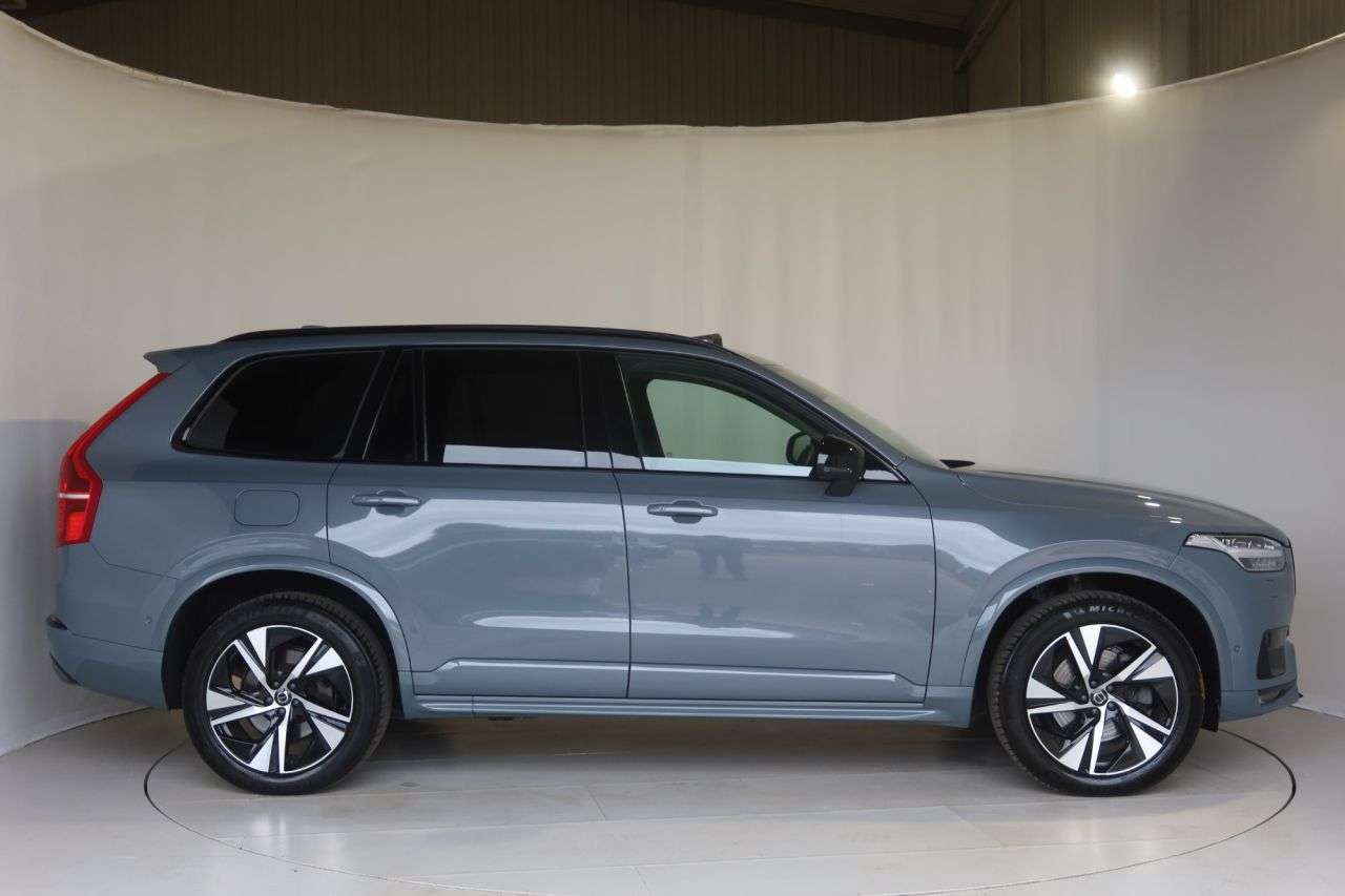 A 2022 VOLVO XC90 2.0 B5 MHEV Plus SUV 5dr Diesel Hybrid Auto 4WD Euro 6 (s/s) (235 ps) APPLE A 2022 VOLVO XC90 2.0 B5 MHEV Plus SUV 5dr Diesel Hybrid Auto 4WD Euro 6 (s/s) (235 ps) APPLE