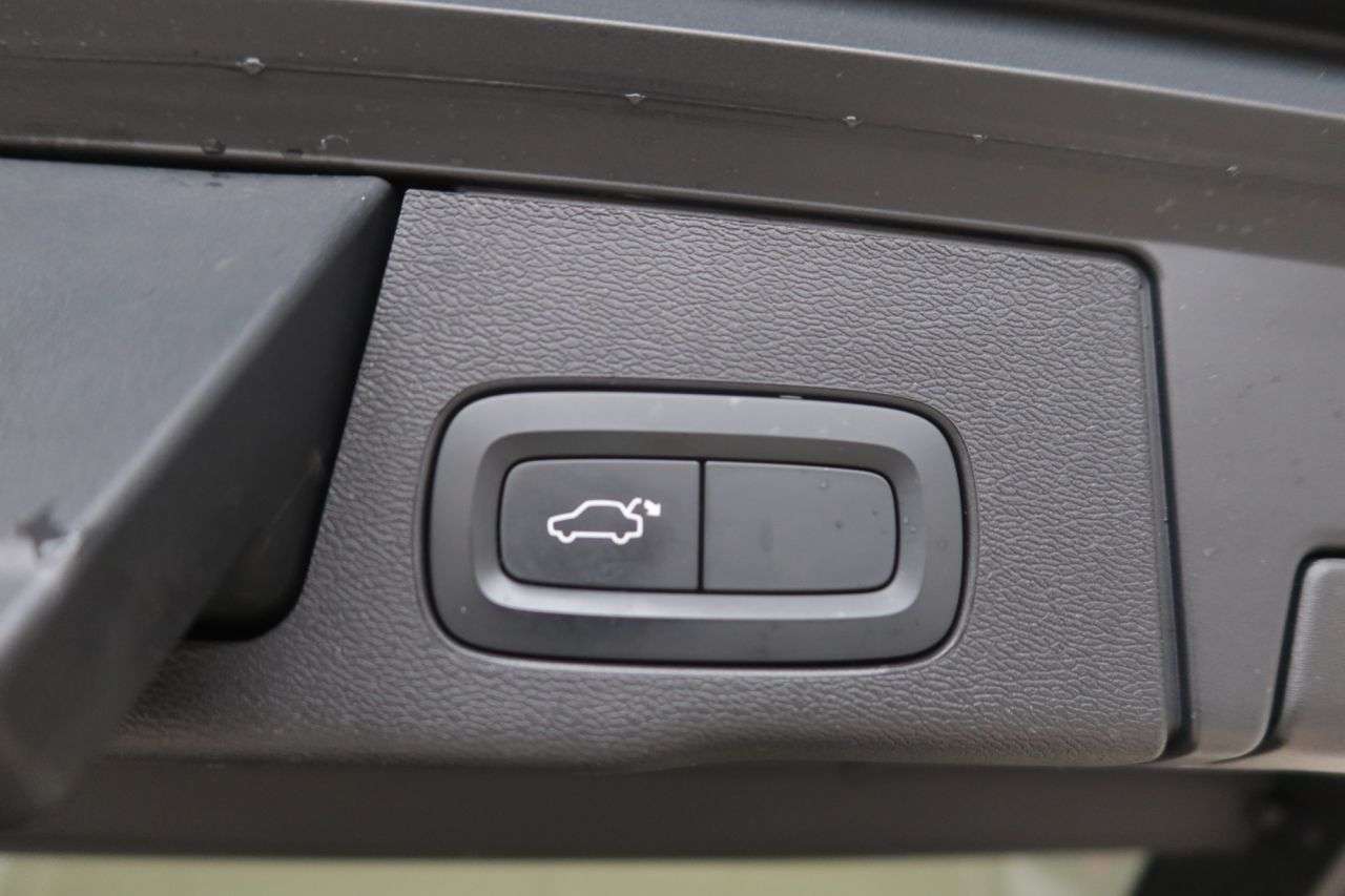 2022 VOLVO XC60 2022 VOLVO XC60