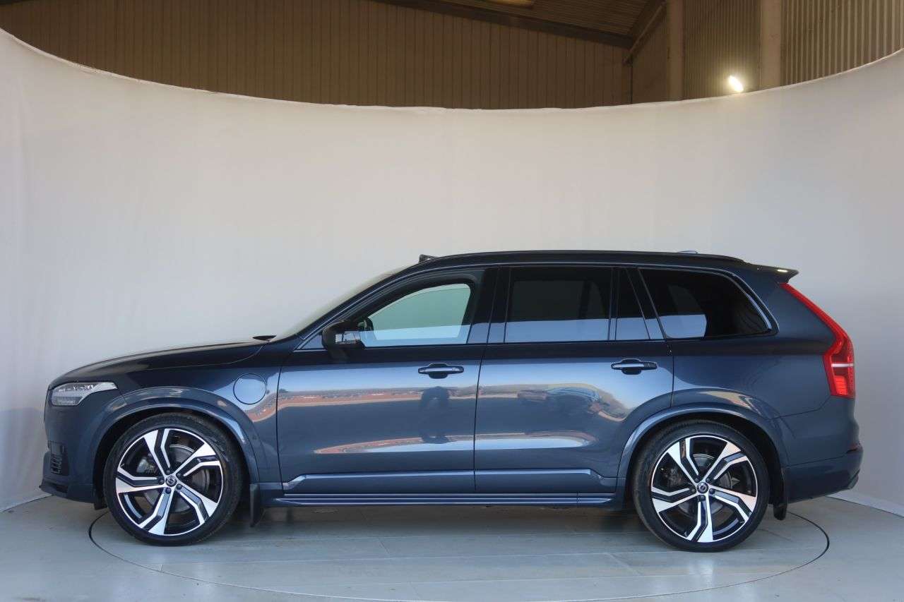 2022 VOLVO XC90 2022 VOLVO XC90