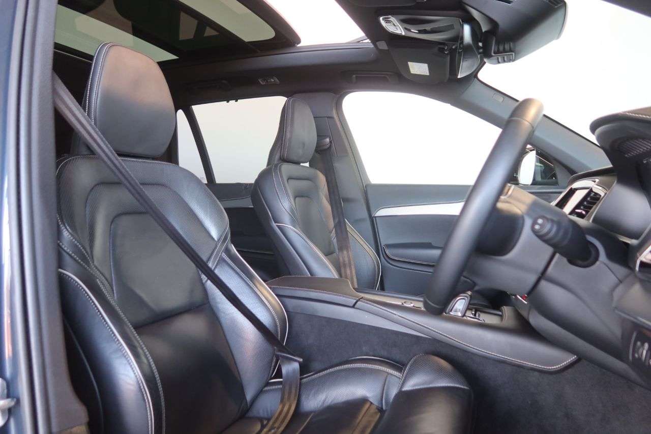 2022 VOLVO XC90 2022 VOLVO XC90