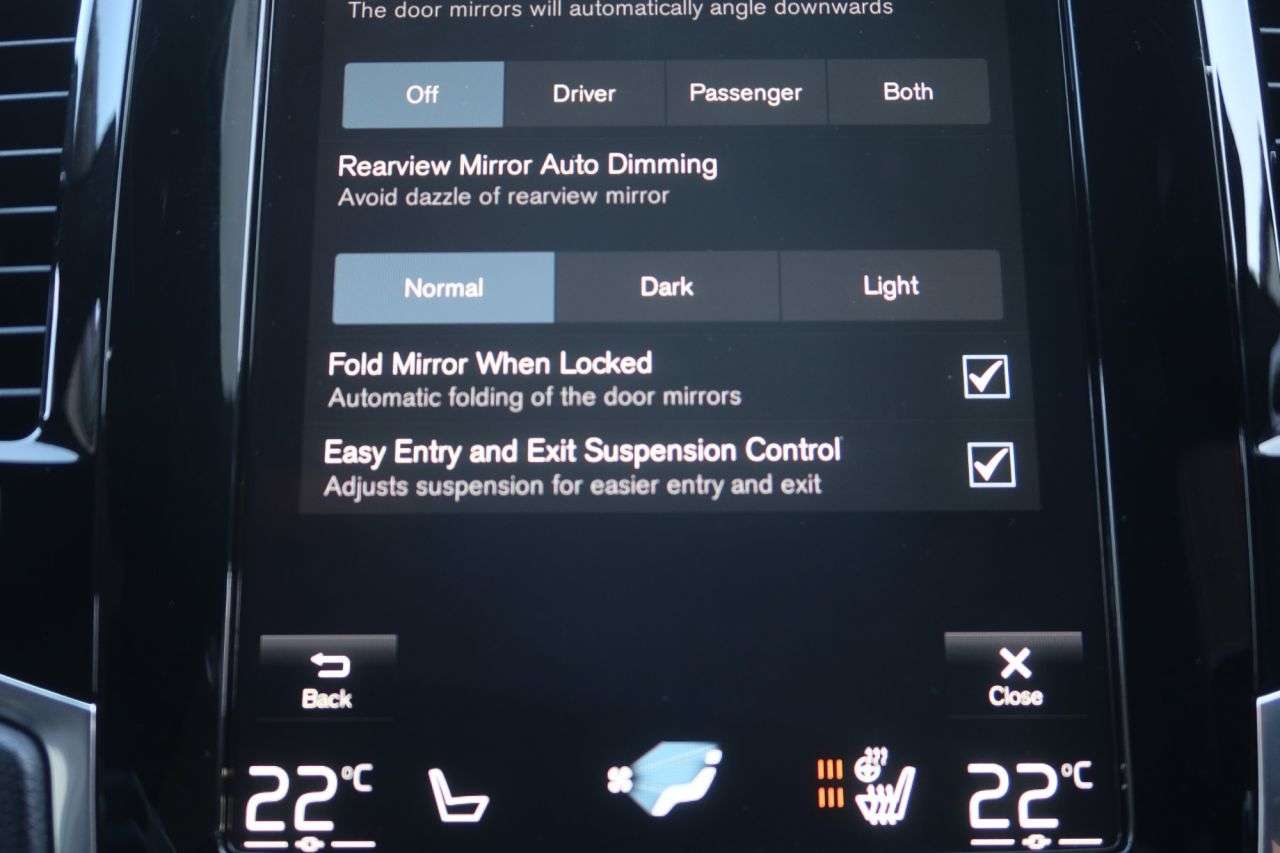 2022 VOLVO XC90 2022 VOLVO XC90