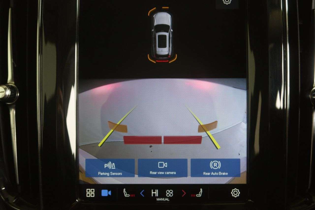 2021 VOLVO XC60 2021 VOLVO XC60