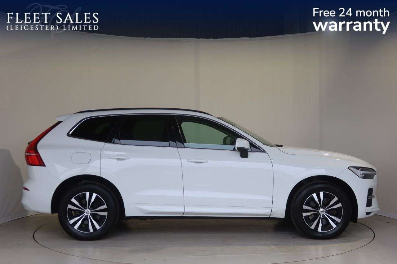 A 2021 VOLVO XC60 2.0 B4 MHEV Momentum SUV 5dr Diesel Hybrid Auto AWD Euro 6 (s/s) (197 ps) R A 2021 VOLVO XC60 2.0 B4 MHEV Momentum SUV 5dr Diesel Hybrid Auto AWD Euro 6 (s/s) (197 ps) R