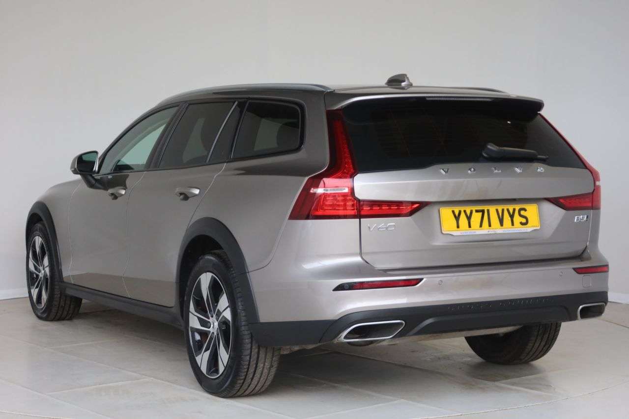 2021 VOLVO V60 CROSS COUNTRY 2021 VOLVO V60 CROSS COUNTRY