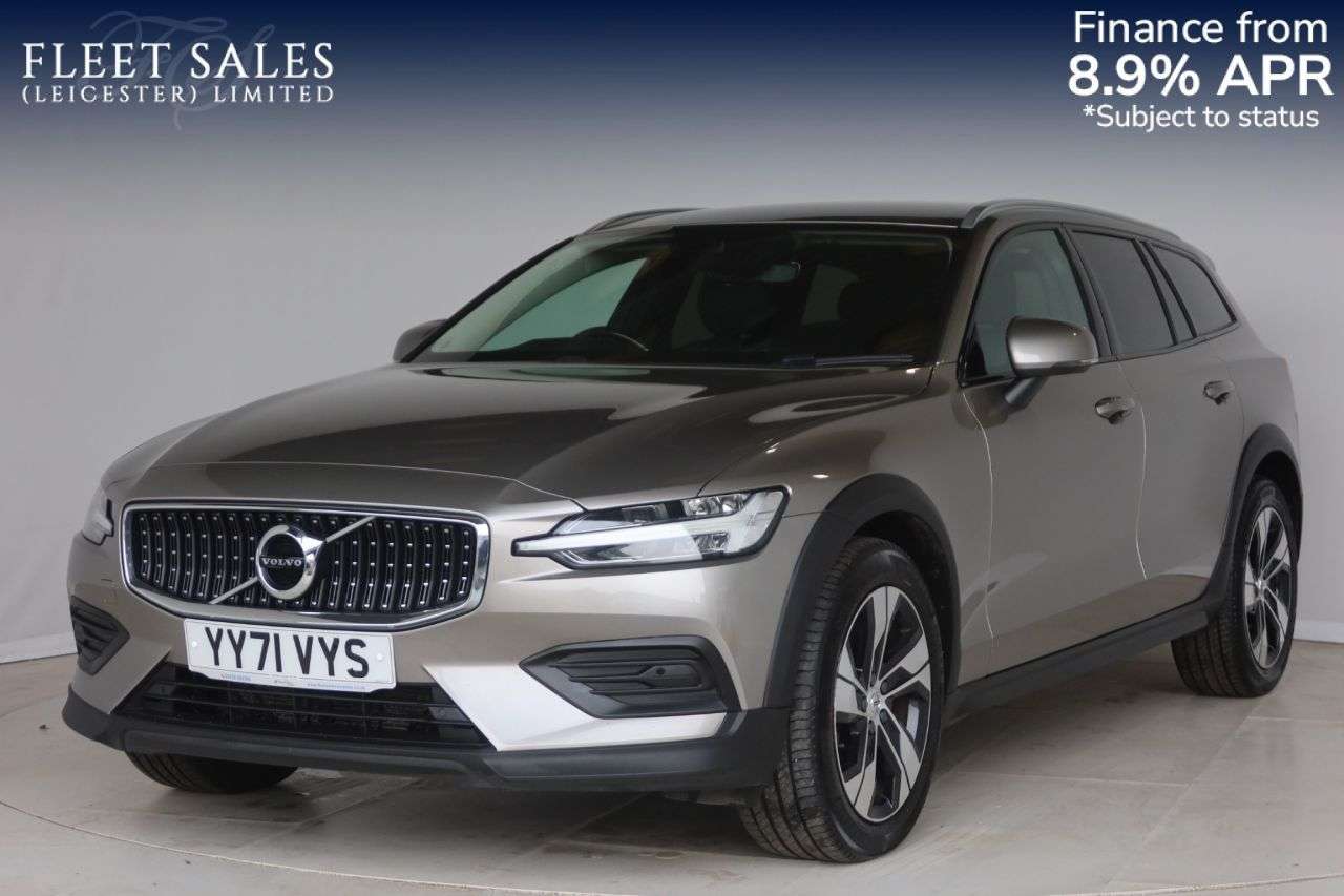 A 2021 VOLVO V60 CROSS COUNTRY 2.0 B5 MHEV Estate 5dr Petrol Hybrid Auto AWD Euro 6 (s/s) (250 ps) OPTICAL A 2021 VOLVO V60 CROSS COUNTRY 2.0 B5 MHEV Estate 5dr Petrol Hybrid Auto AWD Euro 6 (s/s) (250 ps) OPTICAL