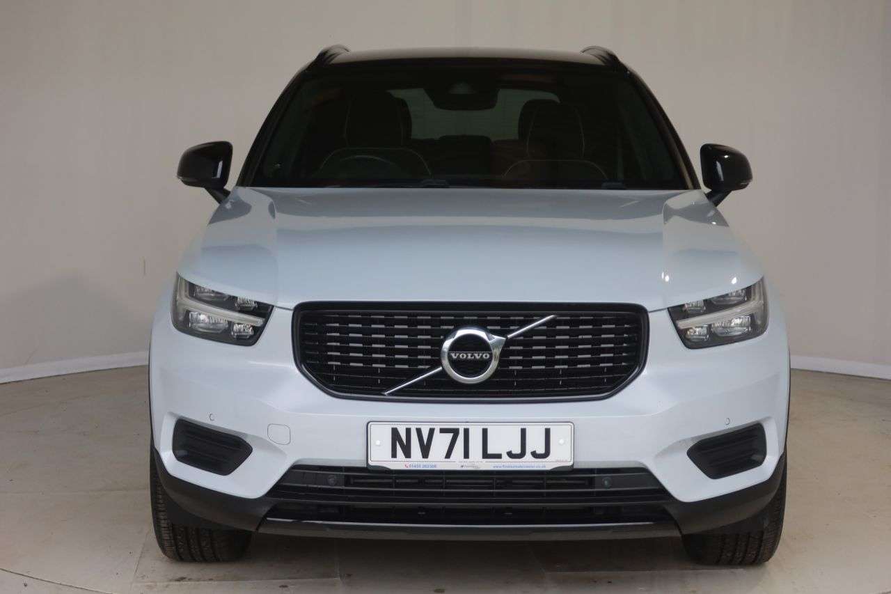 2021 VOLVO XC40 2021 VOLVO XC40