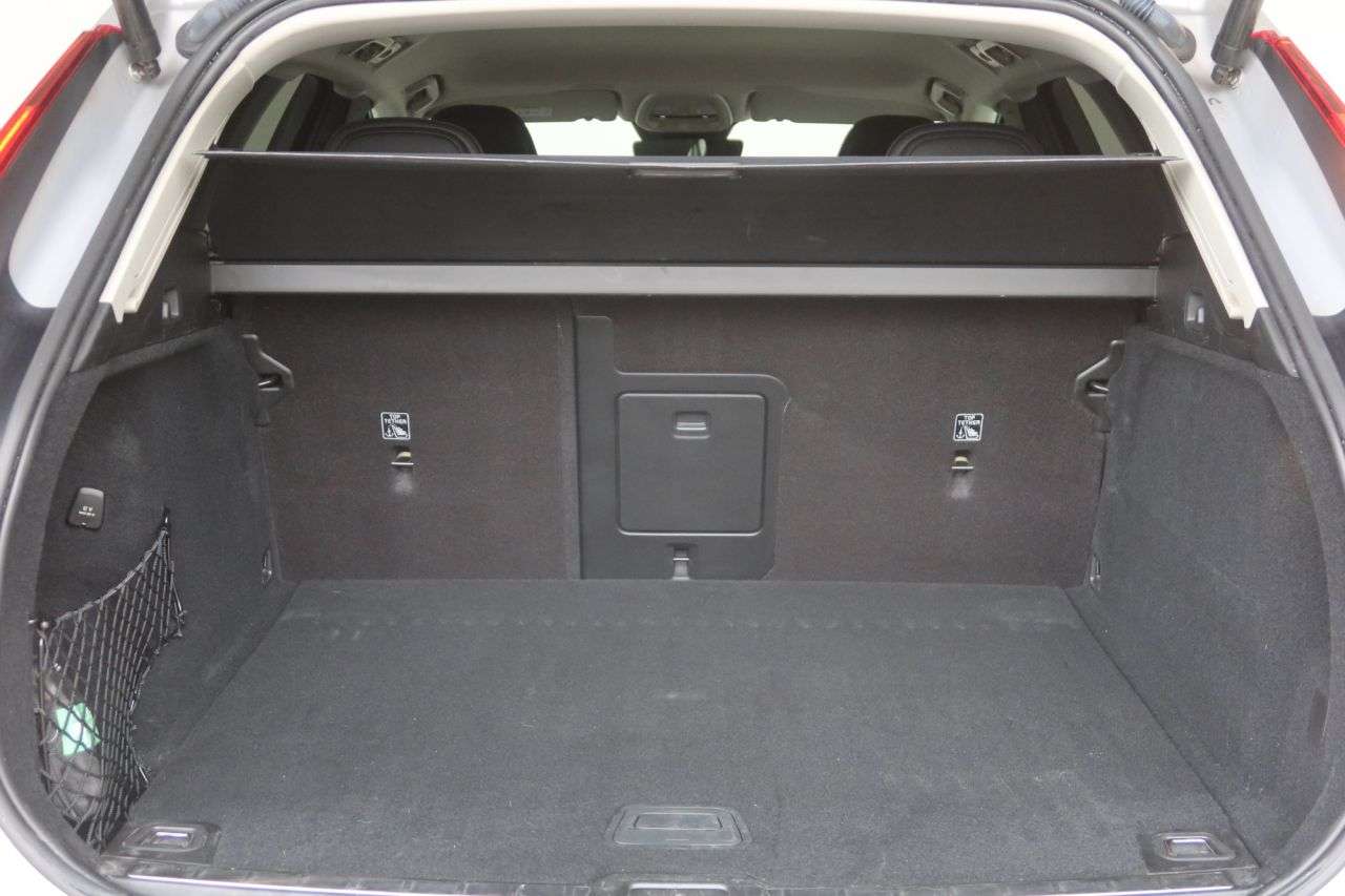 2023 VOLVO XC60 2023 VOLVO XC60