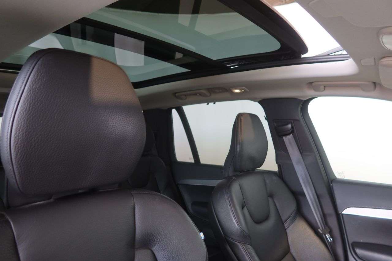 2023 VOLVO XC90 2023 VOLVO XC90