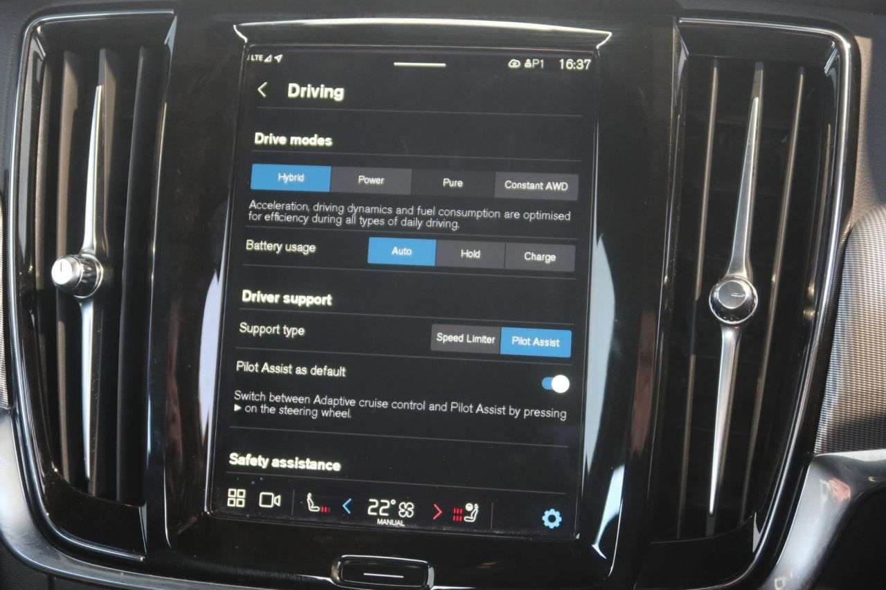 2021 VOLVO S90 2021 VOLVO S90