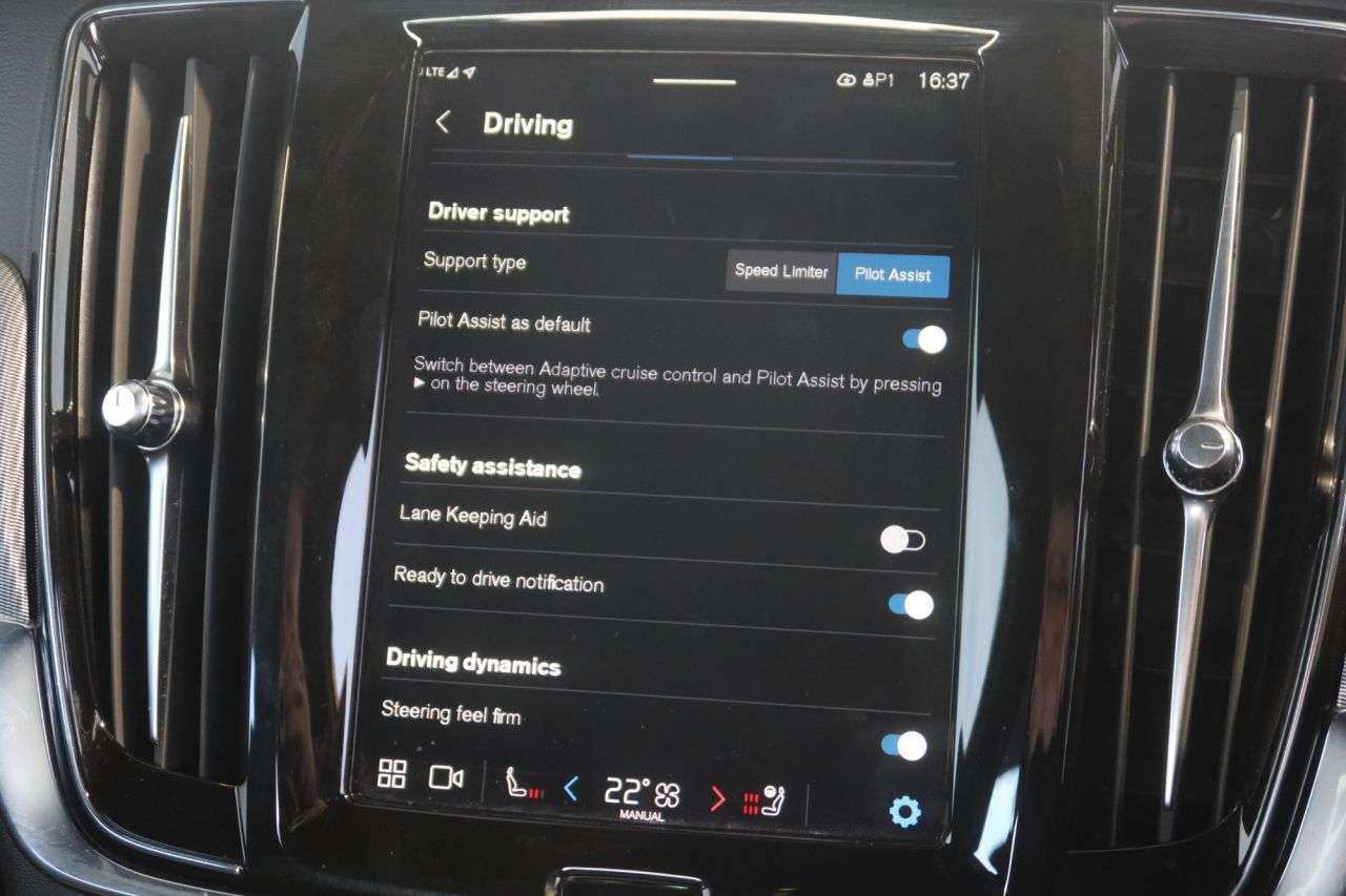 2021 VOLVO S90 2021 VOLVO S90