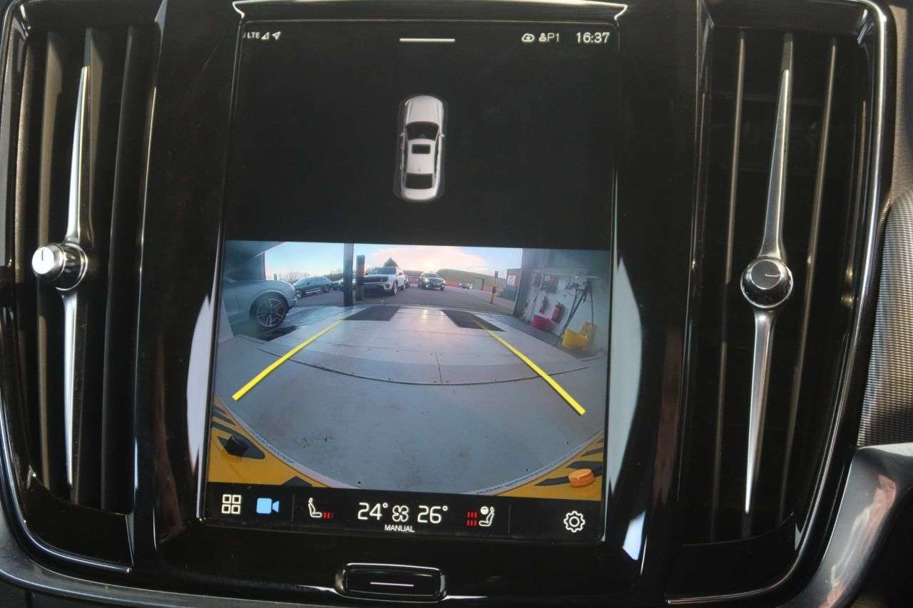 2021 VOLVO S90 2021 VOLVO S90