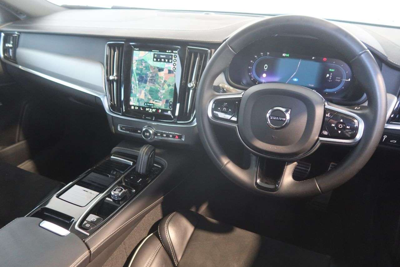 2021 VOLVO S90 2021 VOLVO S90