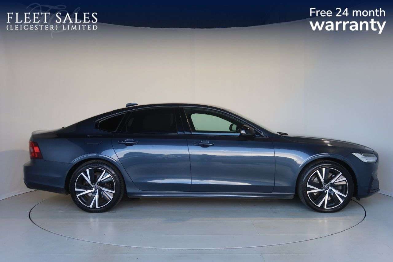A 2021 VOLVO S90 2.0h T8 Recharge 11.6kWh R-Design Saloon 4dr Petrol Plug-in Hybrid Auto AWD A 2021 VOLVO S90 2.0h T8 Recharge 11.6kWh R-Design Saloon 4dr Petrol Plug-in Hybrid Auto AWD