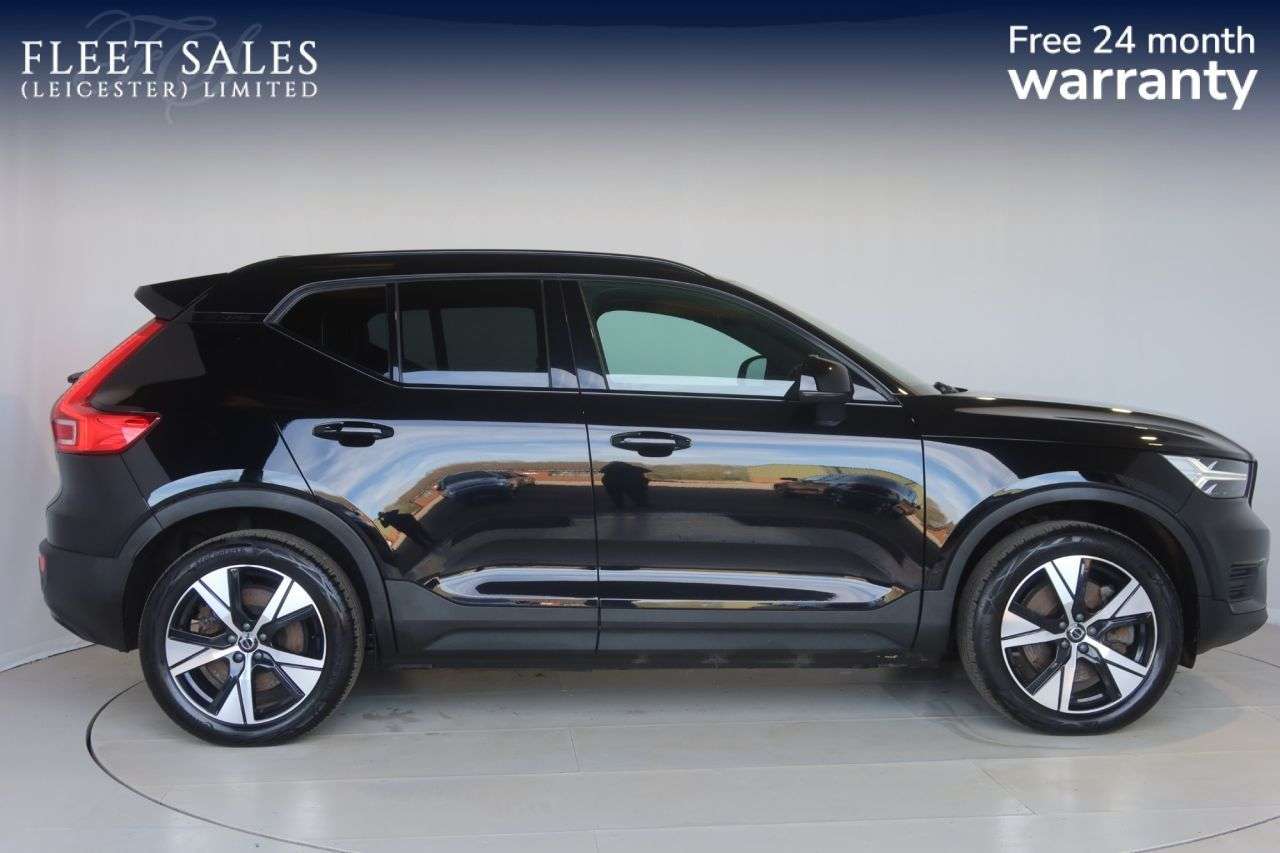 A 2022 VOLVO XC40 Recharge Twin 78kWh SUV 5dr Electric Auto AWD (408 ps) APPLE CAR PLAY + AND A 2022 VOLVO XC40 Recharge Twin 78kWh SUV 5dr Electric Auto AWD (408 ps) APPLE CAR PLAY + AND