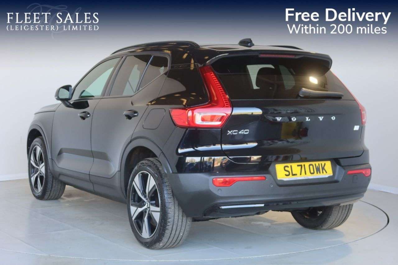 2022 VOLVO XC40 2022 VOLVO XC40