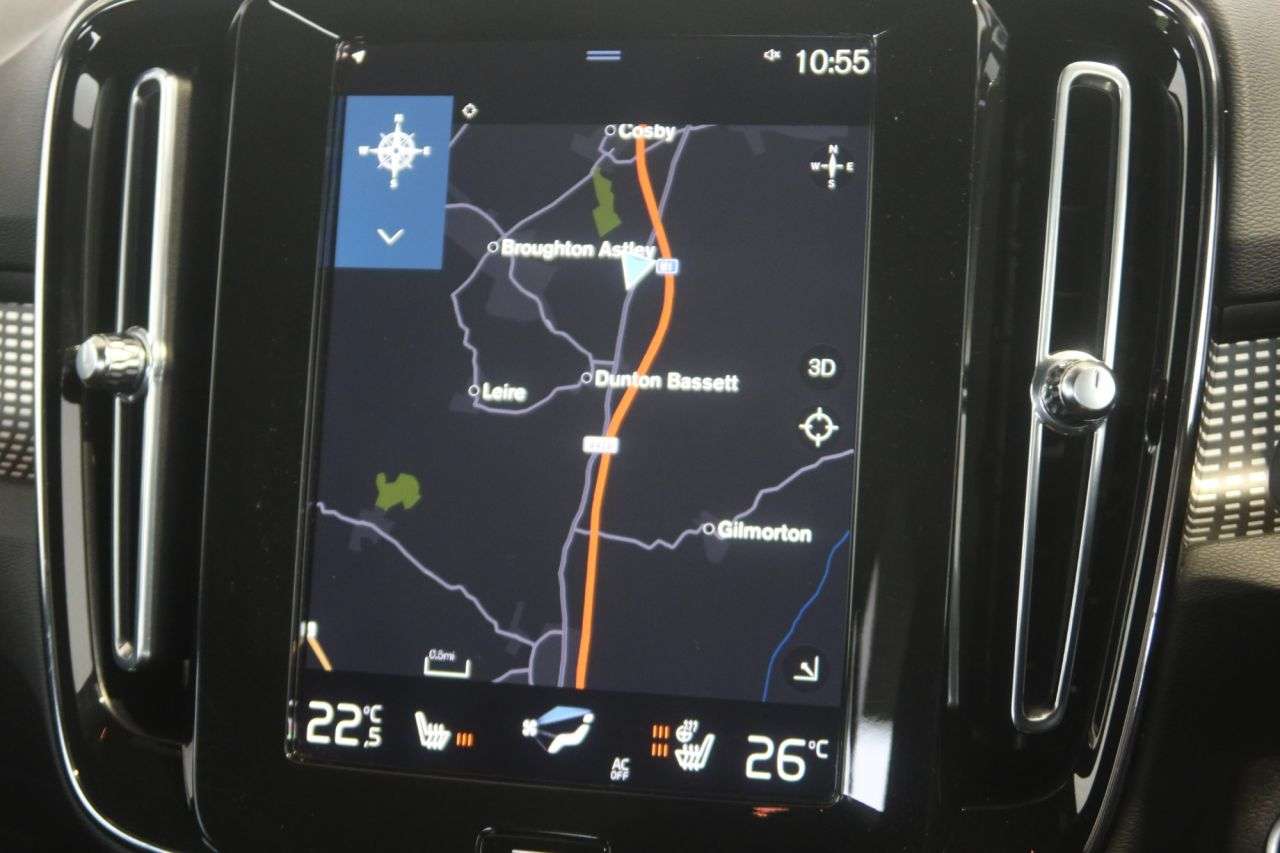 2022 VOLVO XC40 2022 VOLVO XC40