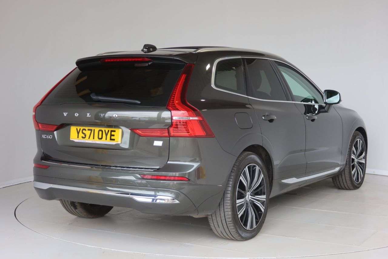 2022 VOLVO XC60 2022 VOLVO XC60