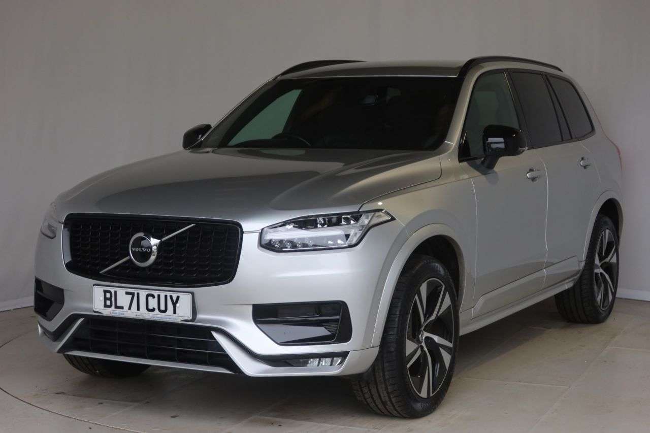 A 2021 VOLVO XC90 2.0 B5 MHEV R-Design SUV 5dr Diesel Hybrid Auto 4WD Euro 6 (s/s) (235 ps) R A 2021 VOLVO XC90 2.0 B5 MHEV R-Design SUV 5dr Diesel Hybrid Auto 4WD Euro 6 (s/s) (235 ps) R