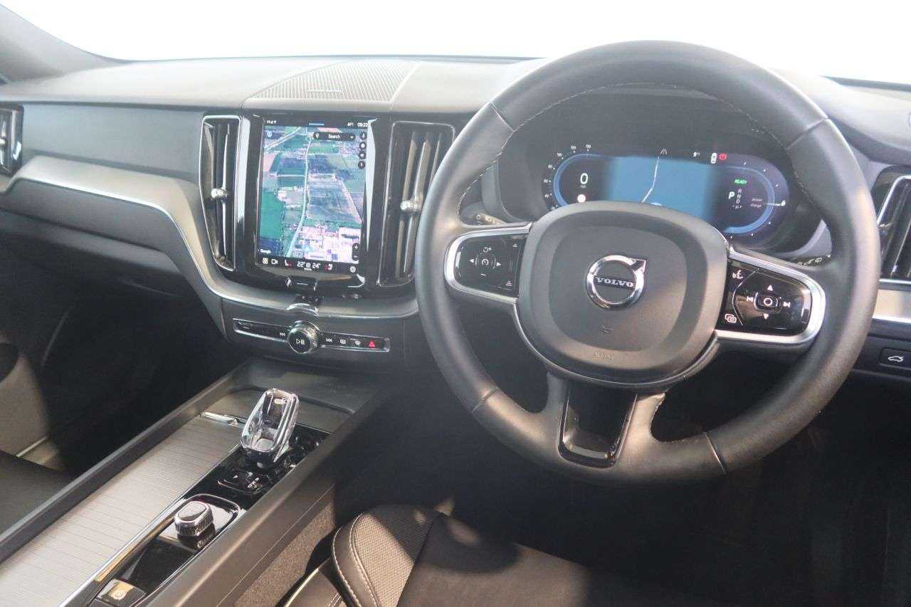 2023 VOLVO XC60 2023 VOLVO XC60