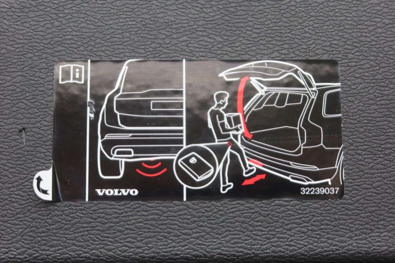 2021 VOLVO V60 2021 VOLVO V60