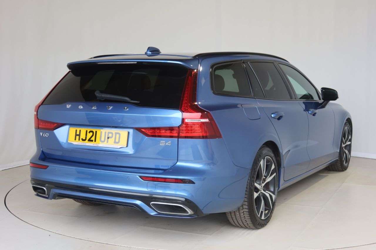 2021 VOLVO V60 2021 VOLVO V60