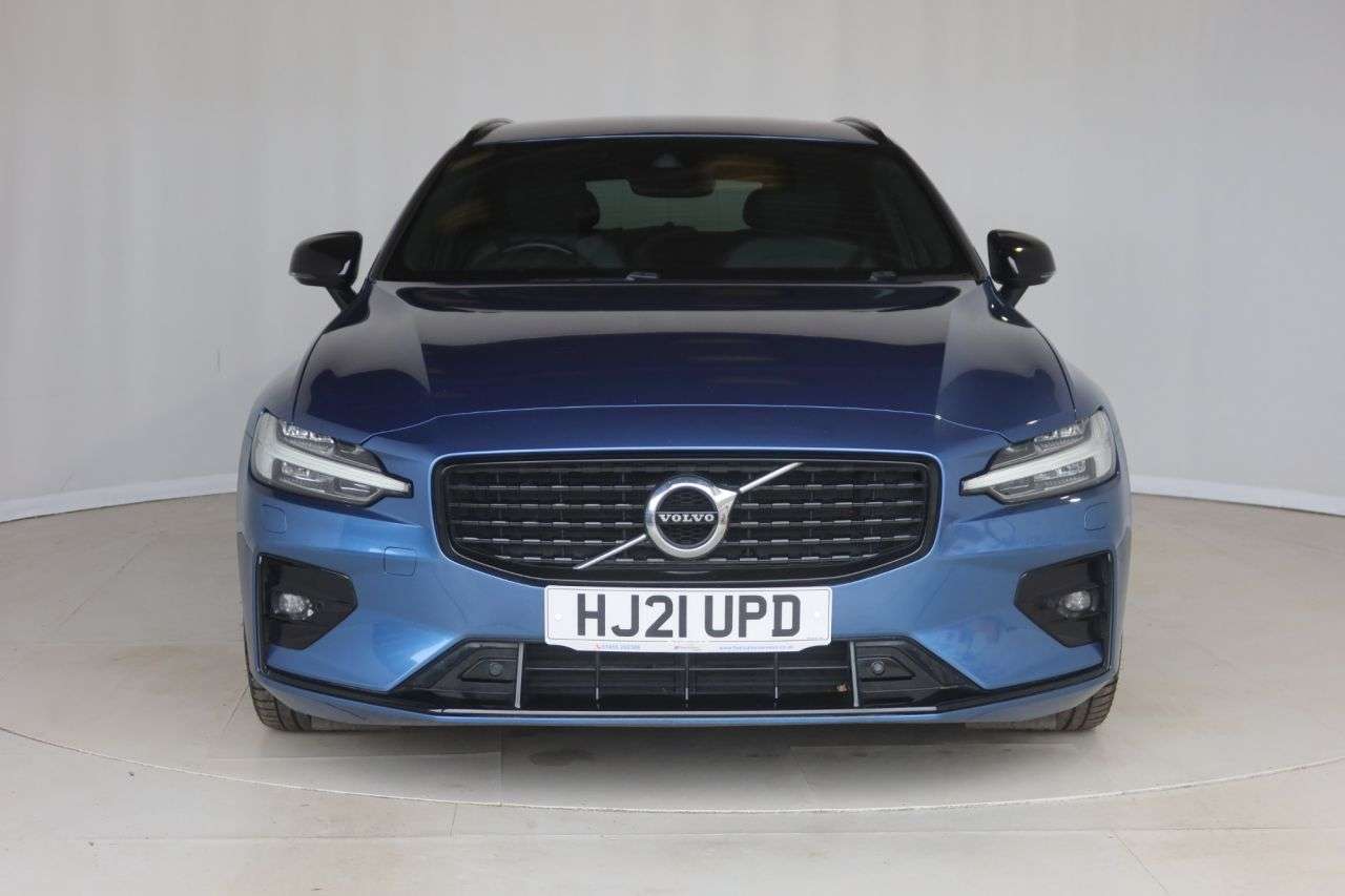 2021 VOLVO V60 2021 VOLVO V60