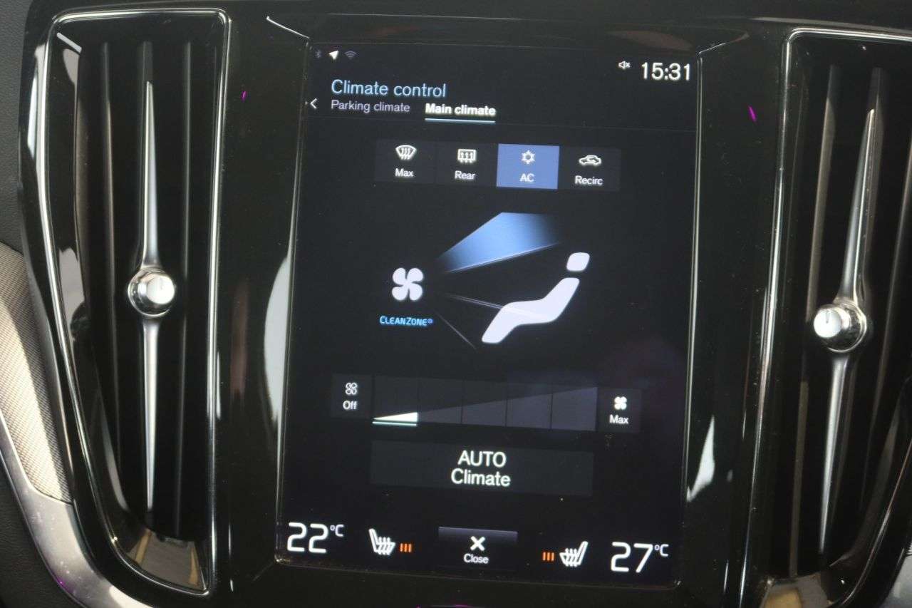 2021 VOLVO V60 2021 VOLVO V60